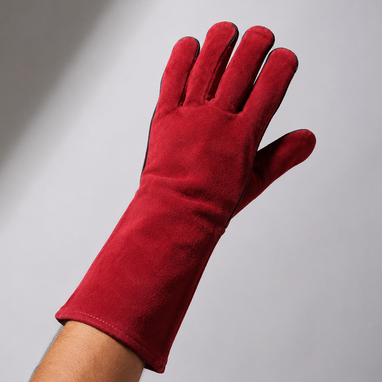 Professional Heat-Resistant Gloves