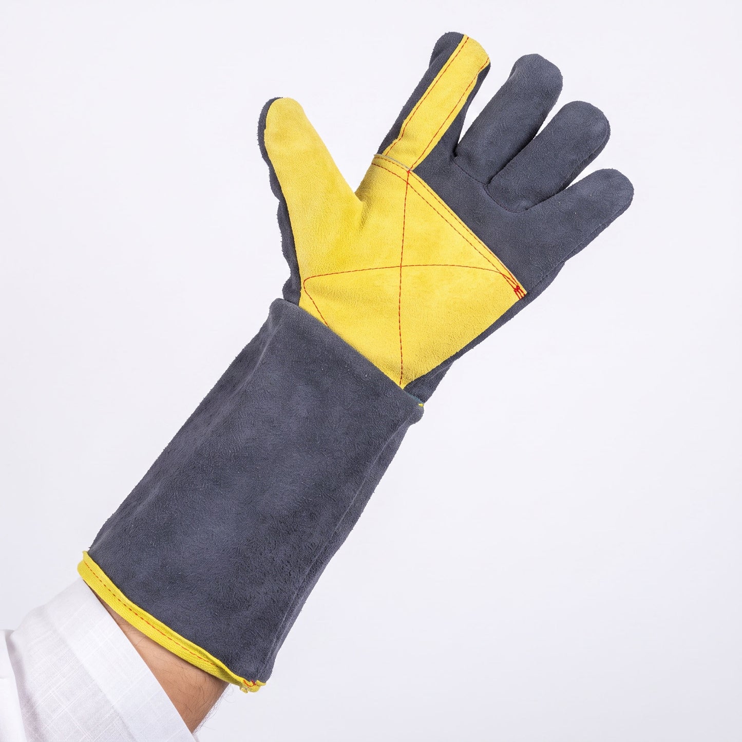 Professional Heat-Resistant Gloves